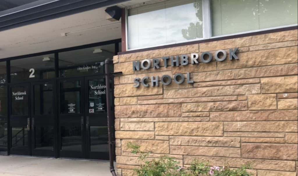 Mendota Elementary teachers approve an "intent to strike" WALS