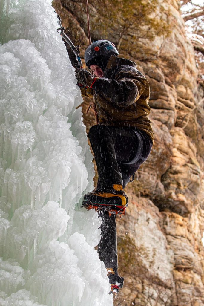 What you need to know before taking a stab at ice-fall climbing at Starved Rock - Vimarsana News