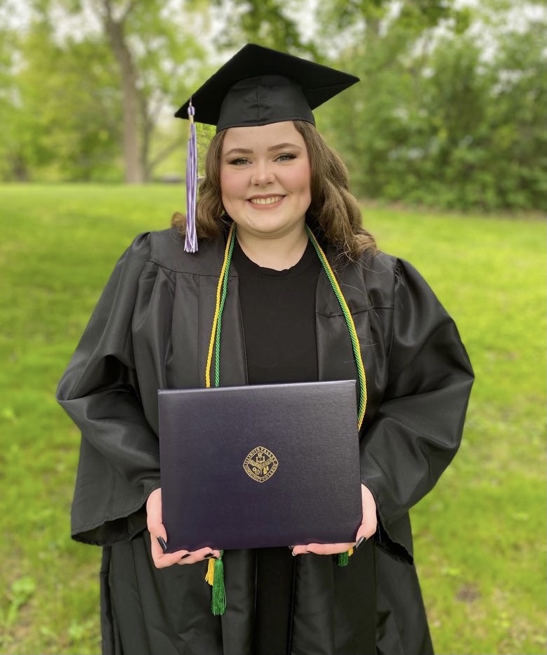 McNabb student 'dual' graduates from High School and IVCC - Vimarsana News