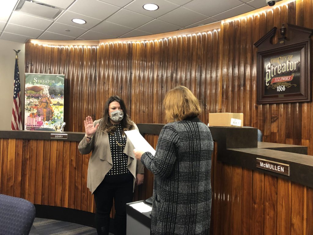 Tara Bedei Sworn In As Streators Mayor Wals 1493