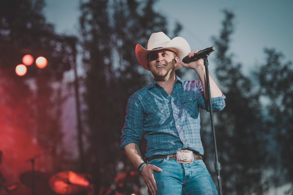 Justin Moore slated to perform at the Bureau County Fair - Vimarsana News