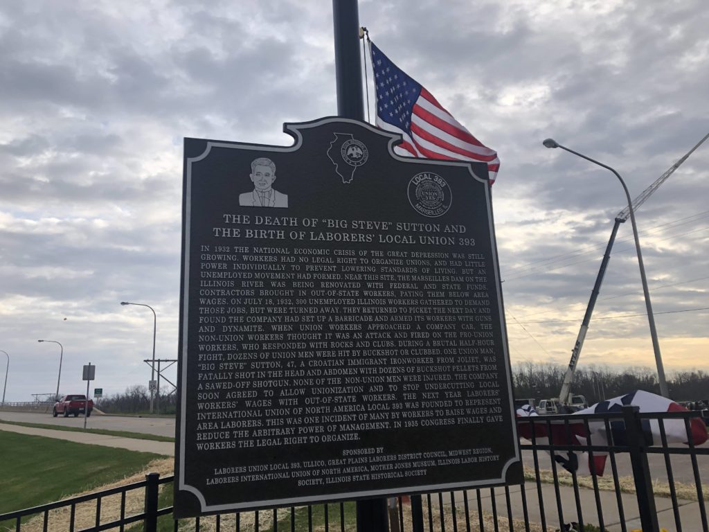 Hundreds gather for ceremony honoring labor workers; Rage Against the Machine guitarist performs in Marseilles - Vimarsana News