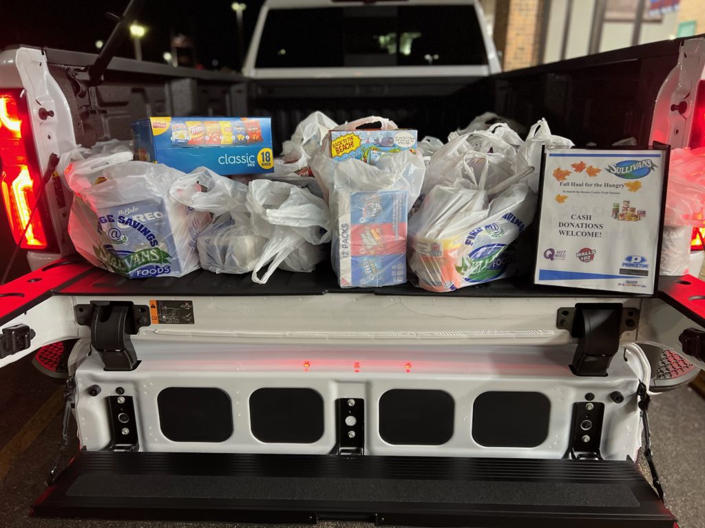 Fall Haul for the Hungry brings in donations - Vimarsana News