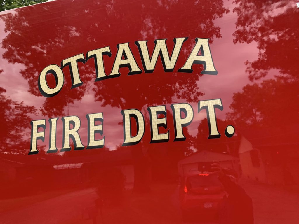 Vehicle fire spreads to home in Ottawa - Vimarsana News