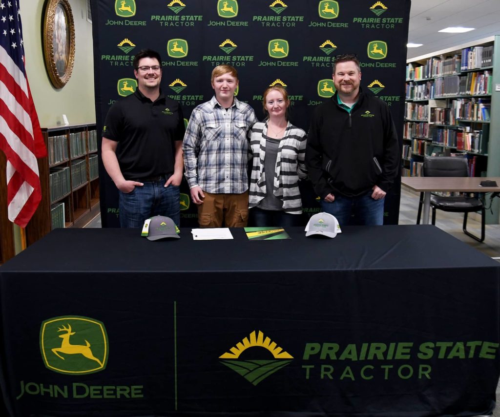 LP Senior Chance Hank signs letter of intent with Prairie State Tractor Tech Student Program - Vimarsana News