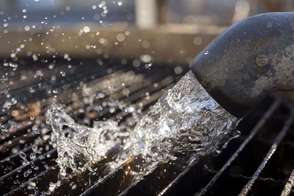 Flushing water pipes a priority for health reasons as Illinois re