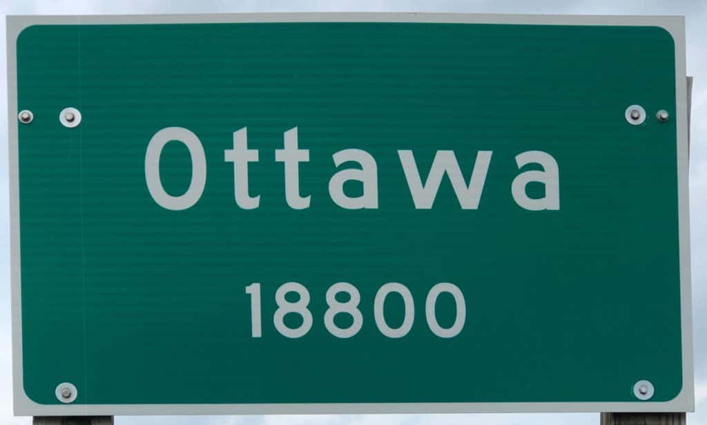 Ottawa proposes alley garbage truck banWSPL | WSPL