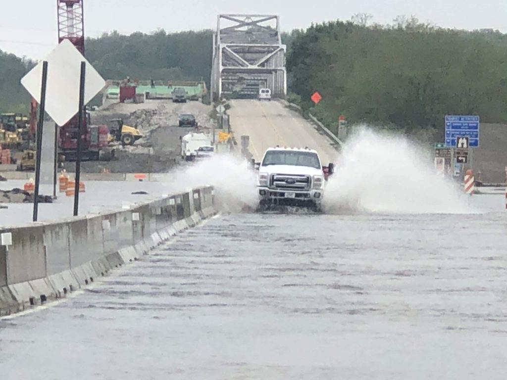 Near record floodwaters recede across Illinois ValleyWSPL WSPL
