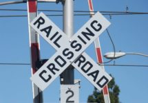 railroad-crossing-1334244_1920-jpg-31