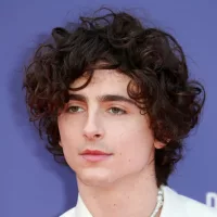 shutterstock_2212511523978516