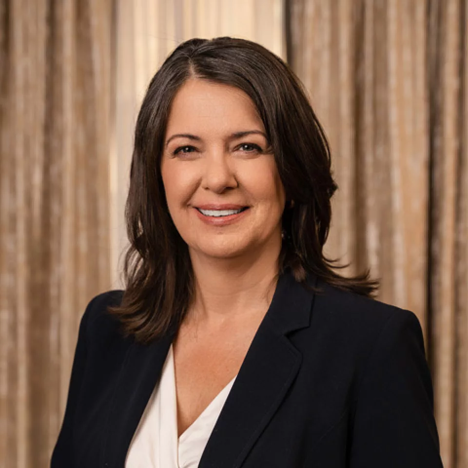 premier-danielle-smith-new_0-jpg
