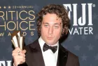 Jeremy Allen White at 2023 Critics Choice Press Room at the Fairmont Century Plaza on January 15^ 2023 in Century City^ CA