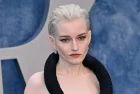 Julia Garner at the 2023 Vanity Fair Oscar Party at the Wallis Annenberg Center BEVERLY HILLS^ CA. March 12^ 2023