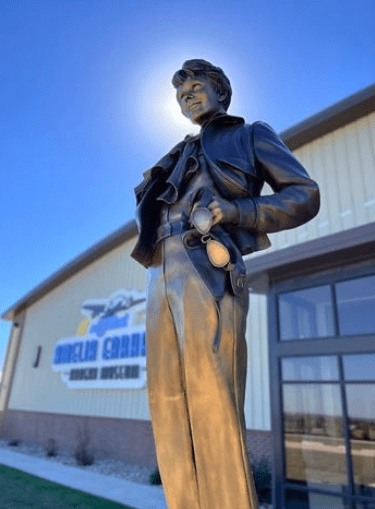 Now That's Rural: Amelia Earhart Hanger Museum - Vimarsana News