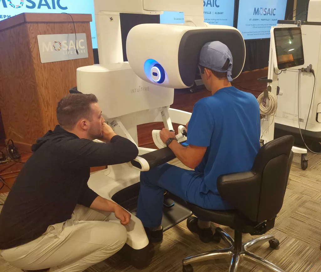 Mosaic Life Care to begin utilizing upgraded surgical system - Vimarsana News