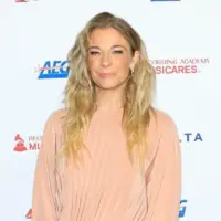 Leann Rimes at the 2020 Muiscares at the Los Angeles Convention Center on January 24^ 2020 in Los Angeles^ CA