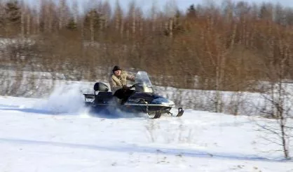 riding-a-snowmobile