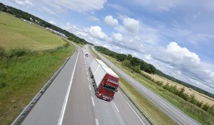 trucking-on-scenic-freeway