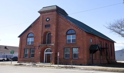 Couple Renovates Historic Building In Lawton | News/Talk/Sports 94.9 WSJM