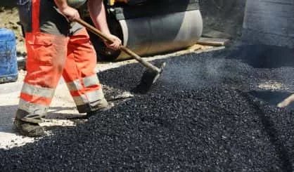 hard-work-on-asphalt-construction-2