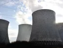 coal-fired-power-station-with-cooling-towers-releasing-steam-int