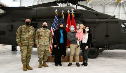Governor Presents Purple Hearts To National Guard Soldiers - Vimarsana News