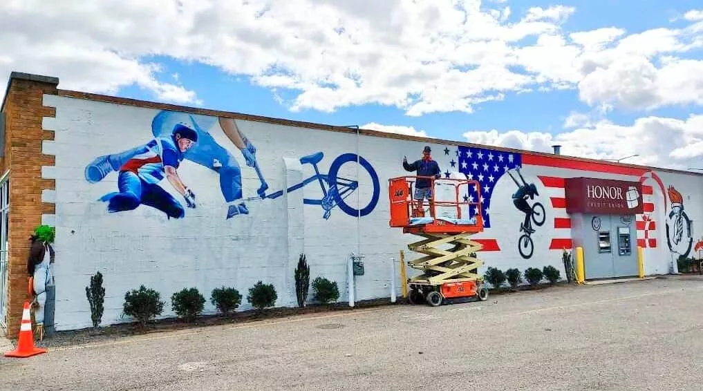 hannah-roberts-mural-1-2