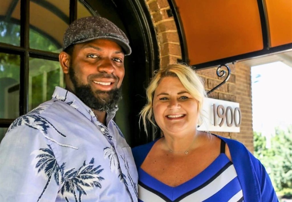 Passing the Spatula: South Cliff Inn owners sell popular B&B - Vimarsana News