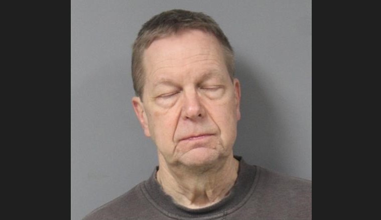 Former Lakeshore teacher pleads guilty to criminal sexual conduct - Vimarsana News
