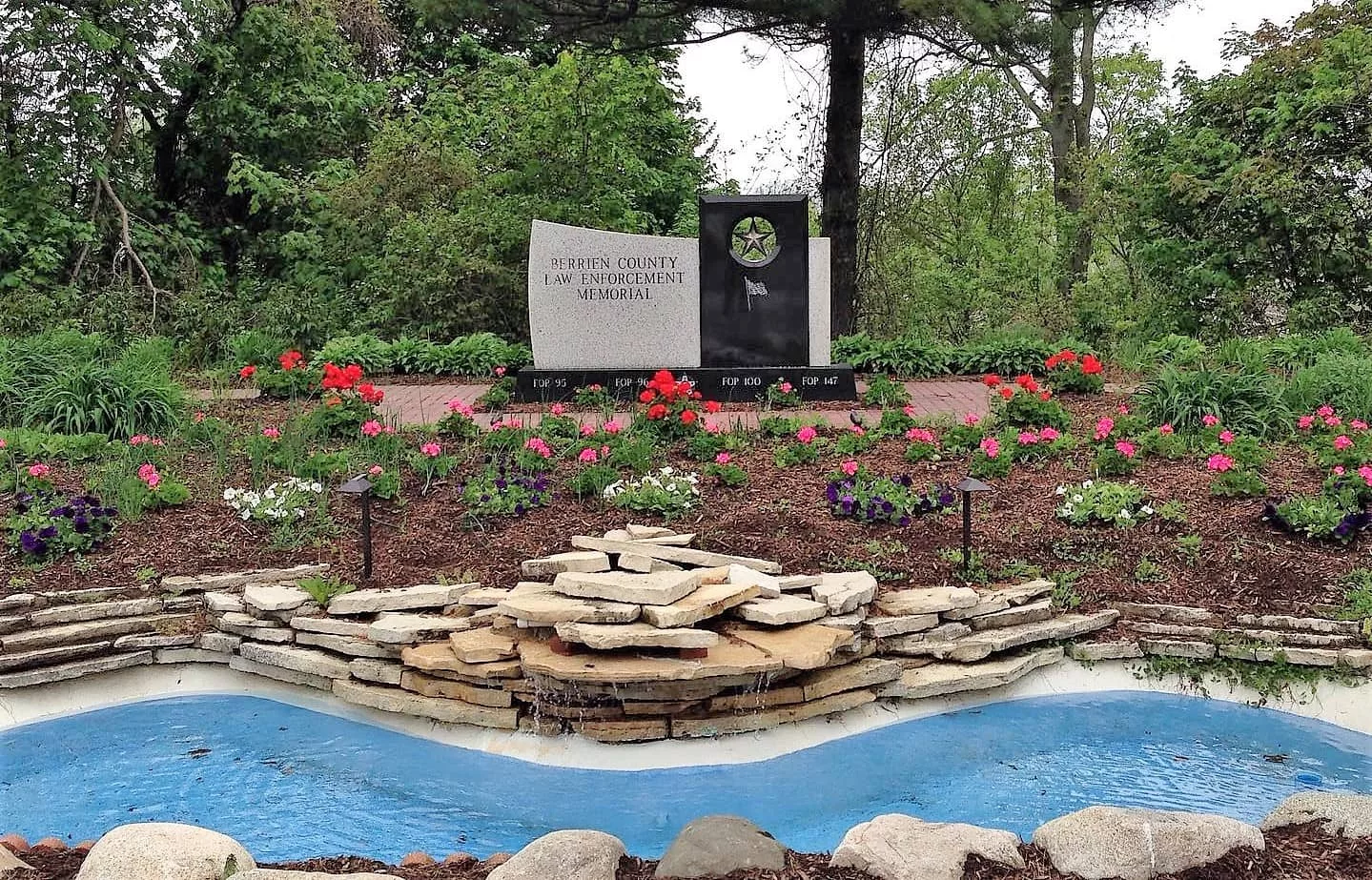 berrien-county-police-monument