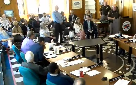 County Commission honors retired Sheriff's Department Chief Deputy - Vimarsana News