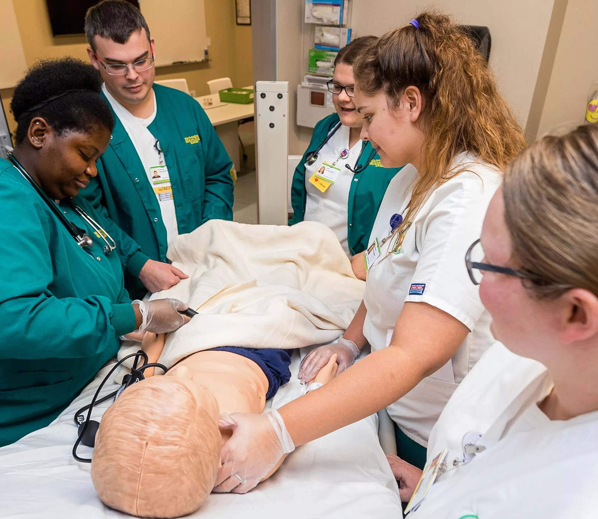 nursing-students-train-in-sim-lab