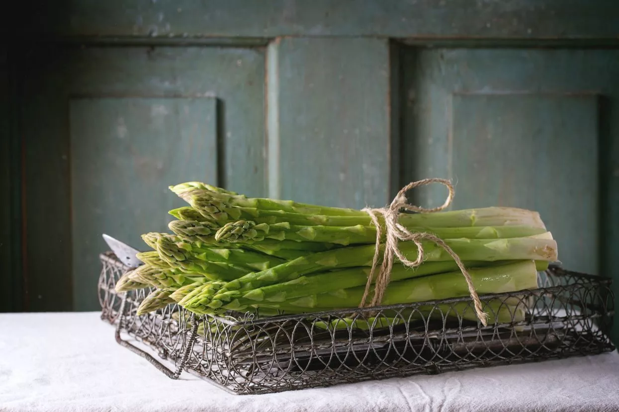 green-asparagus