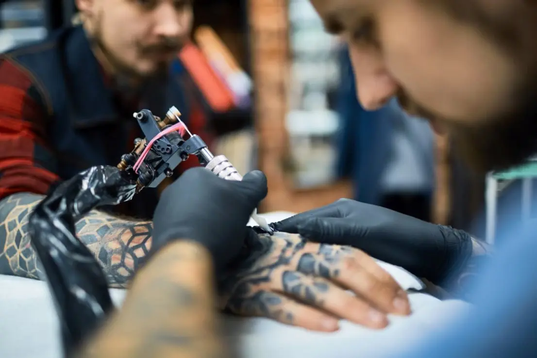 making-tattoo