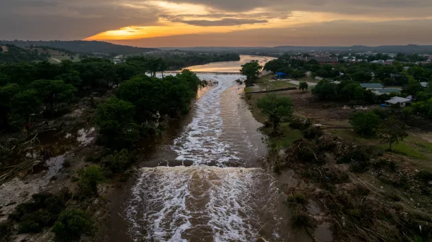getty_texasflood_782560749