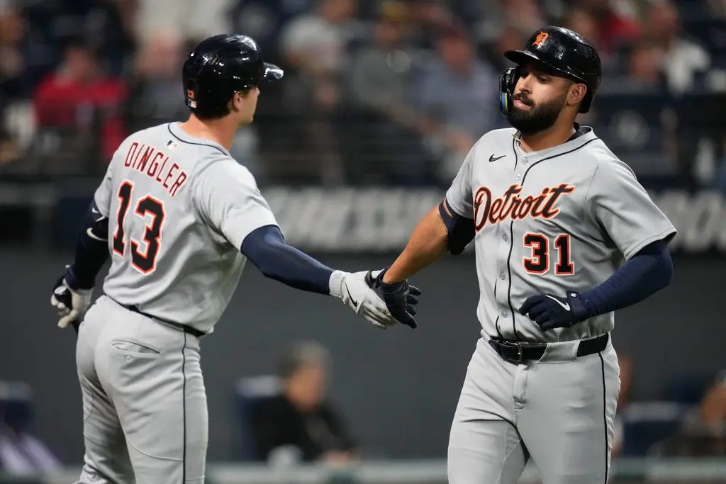 tigers-guardians-baseball-4