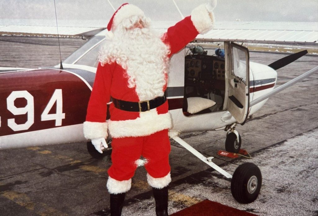 Santa to land at Southwest Michigan Regional Airport Saturday