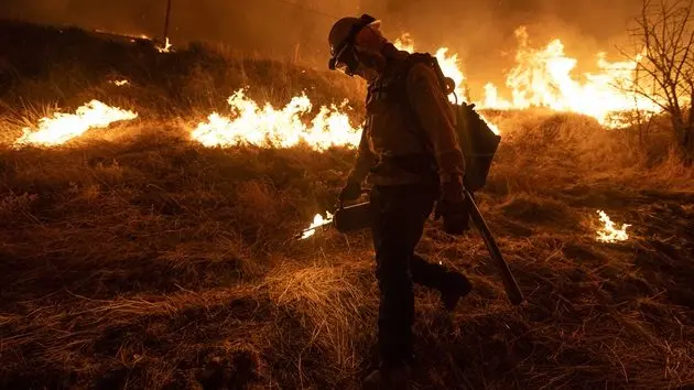 g_lafire_010826116218