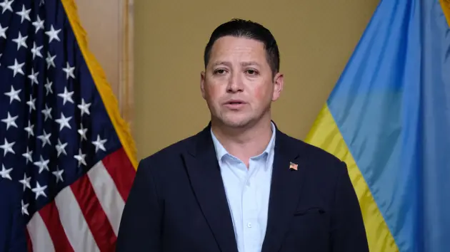 getty_gonzales304479