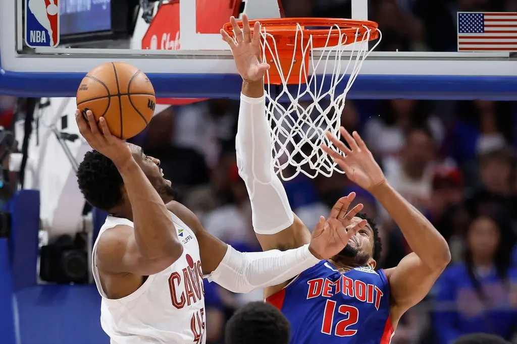 cavaliers-pistons-basketball-3