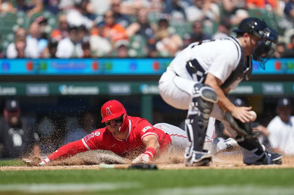 angels-tigers-baseball-5