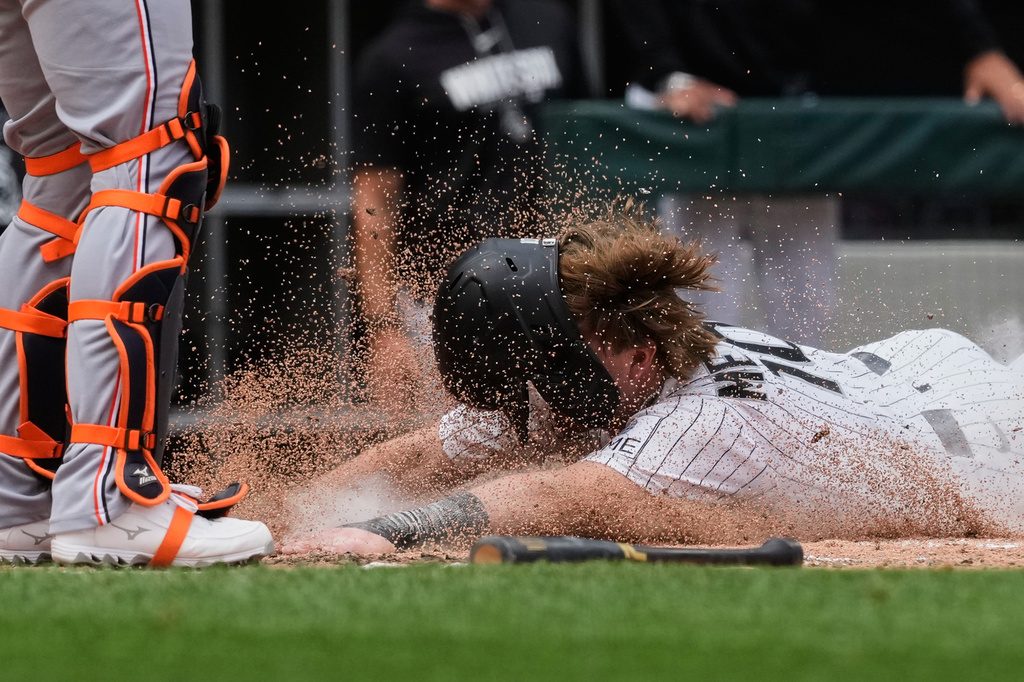 Monday Sports – Tigers swept by the White Sox