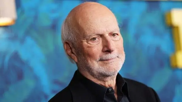 Legendary TV director James Burrows dies at 85 | News/Talk/Sports 94.9 WSJM