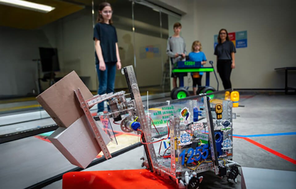 I&M taking applications from teachers for classroom, robotics grants
