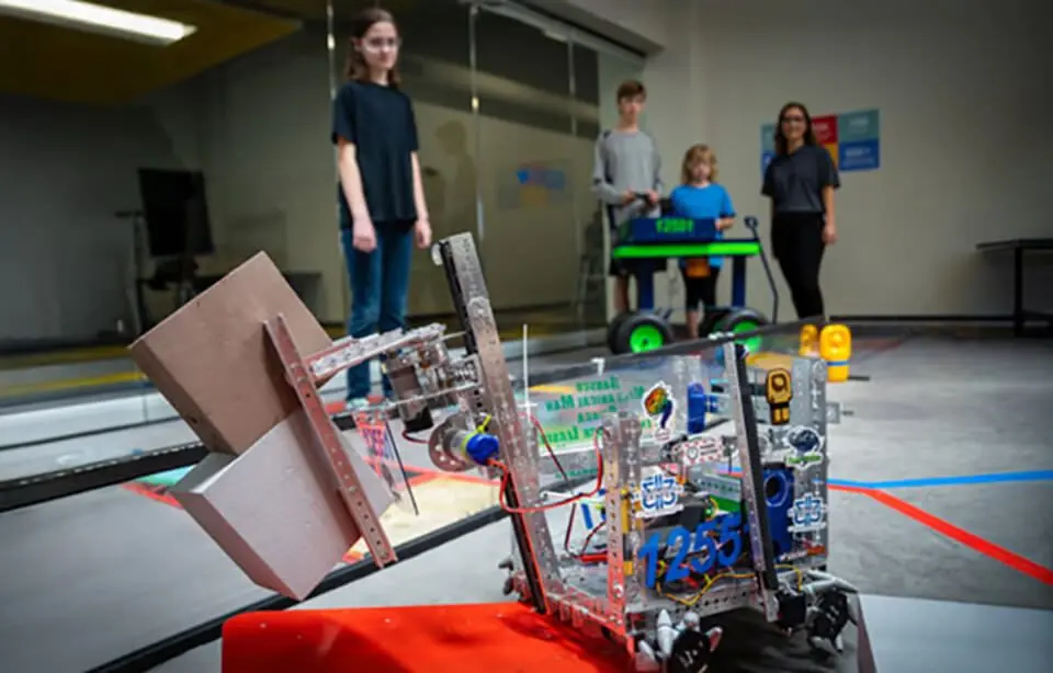 sip-community-aepeducation-roboticsprogram