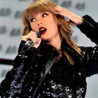Taylor Swift Jennifer Hudson To Debut New Original Songs