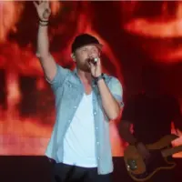 Cole Swindell performs at the 92.3 WCOL Country Jam in Columbus^ Ohio^ in 2018. WCOL Country Jam^ located in Legend Valley Concert Venue and Campground^ Thornville^ OH^ USA August 31^ 2018