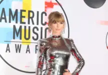 Taylor Swift at the 2018 American Music Awards at the Microsoft Theater on October 9^ 2018 in Los Angeles^ CA