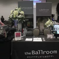 cityflatshotel_booth