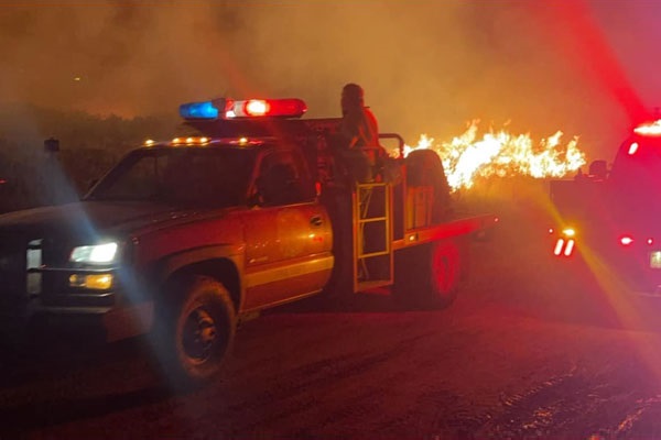 Lightning Sparks Grass Fire in Black Kettle National Grassland | Kool 94